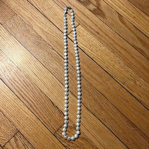 Excellent cond freshwater coin round flat pearl necklace pearls magnetic closure